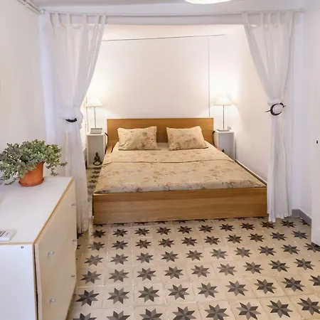 Private Roof Sant Antoni Apartman Barcelona